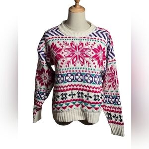 American Eagle Vintage Pink And White Fair Isle Ski Sweater